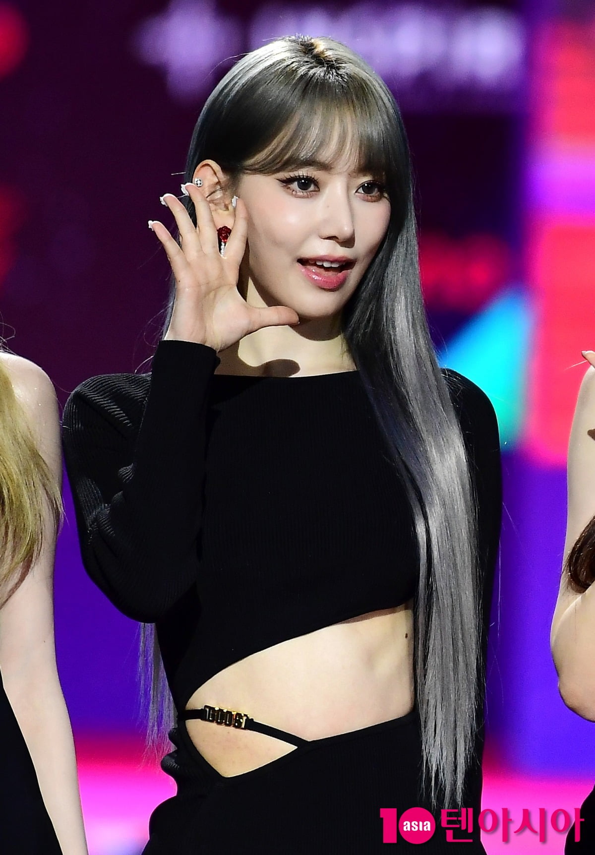 르세라핌 '라이브 실력' 지적은 구시대적, 문제는 사쿠라의 '변명'[TEN피플]