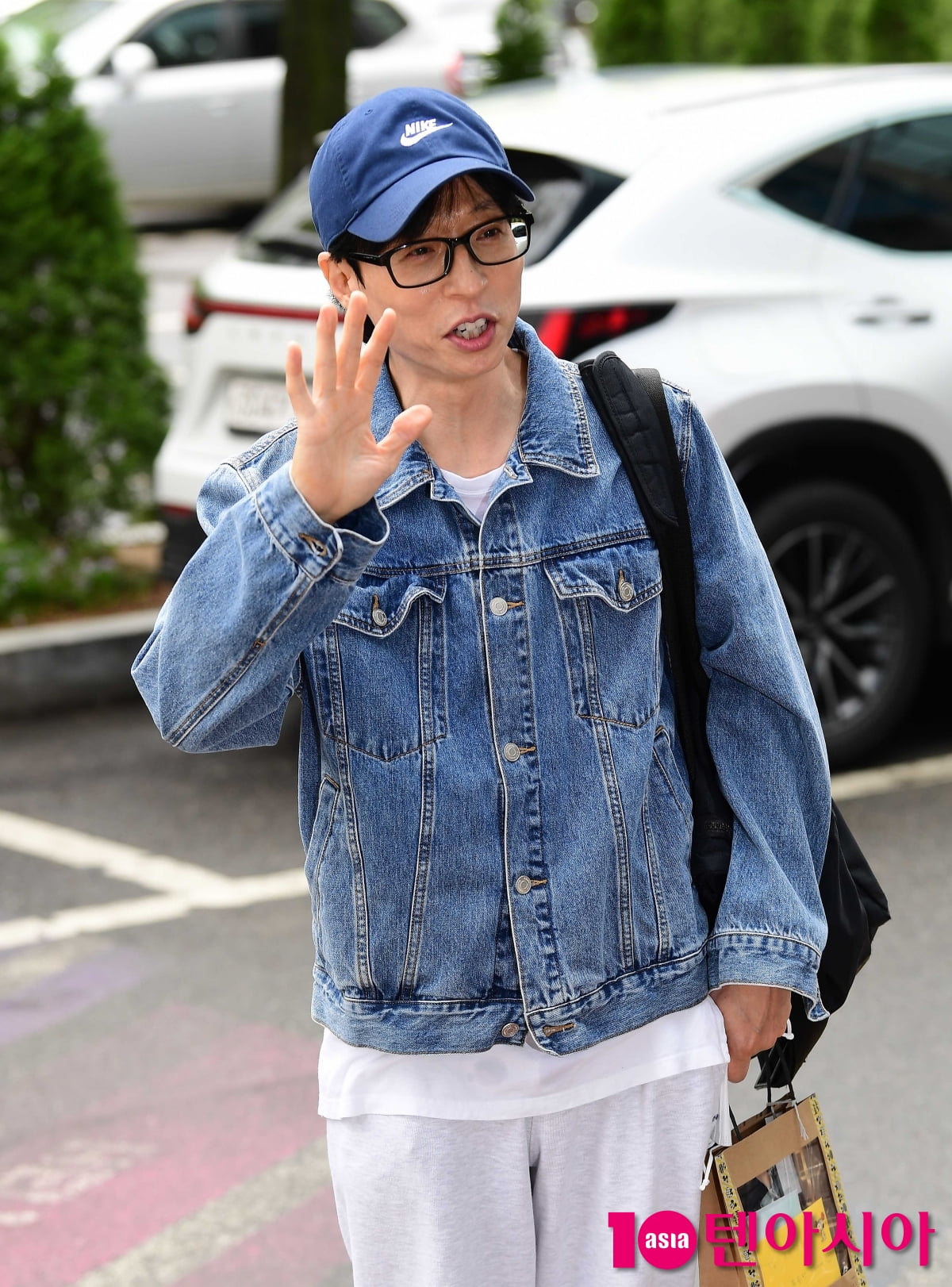 [TEN포토]유재석 '출근길 하는줄 몰랐어요'