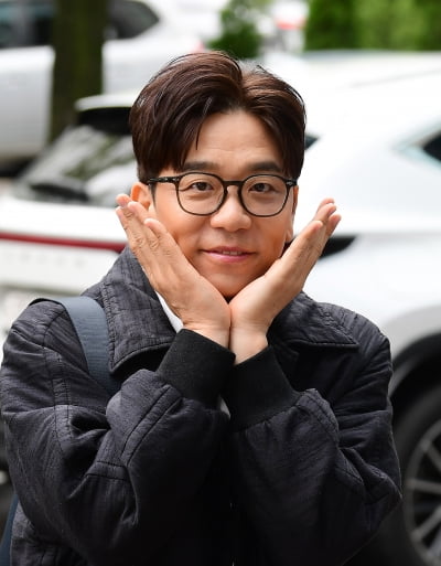 [TEN포토]이적 '멋진 보조개'