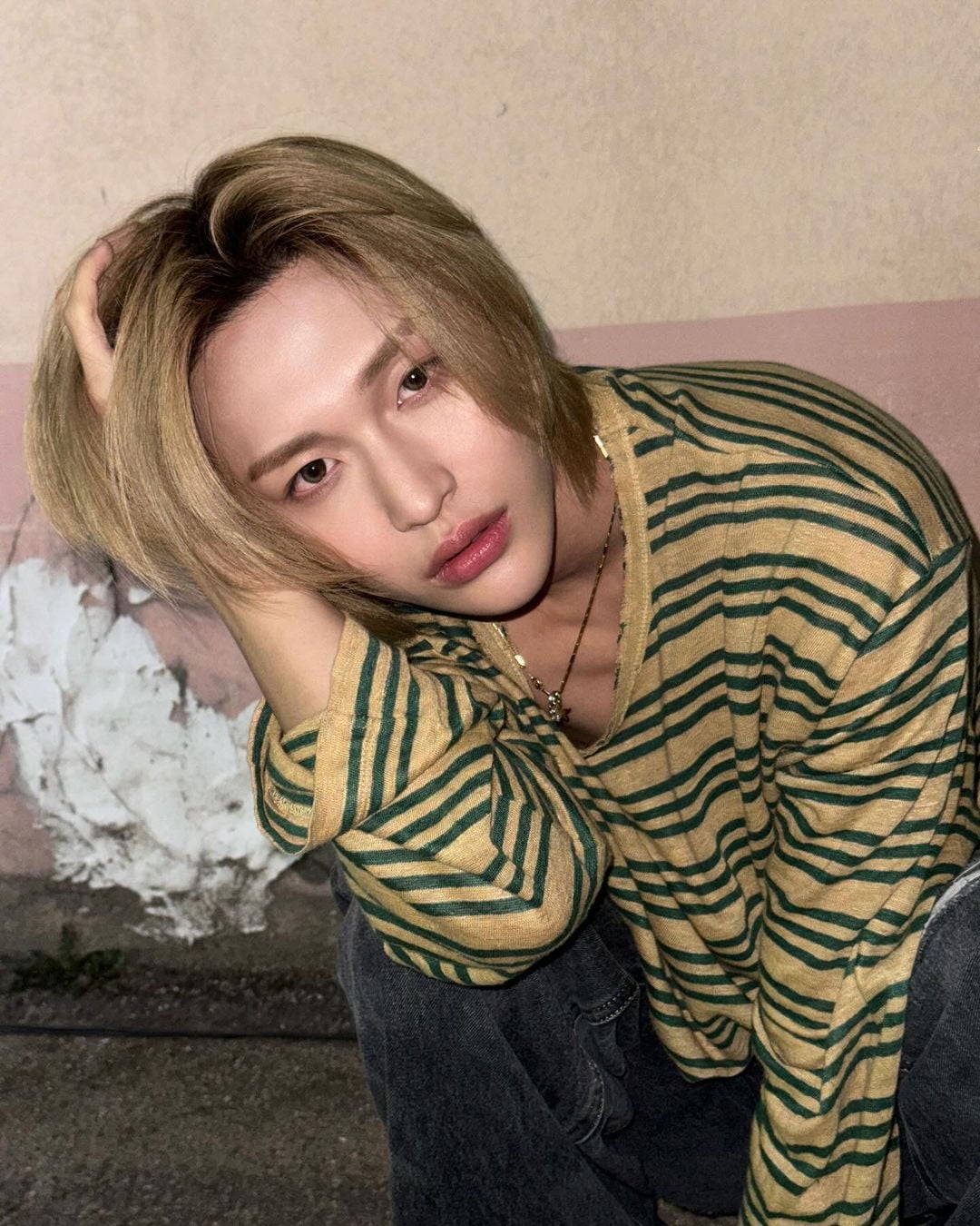 라이즈 원빈, 어딘가 달라졌네…강렬한 '스크래치'로 시선 강탈