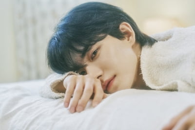 Hyunjun from The Boyz, solo comeback