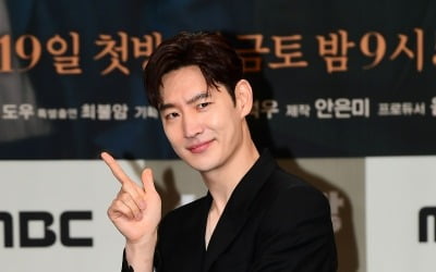 '수사반장1958' 이제훈 "최불암 앞에서 연기, 너무 떨려서 정신 혼미"