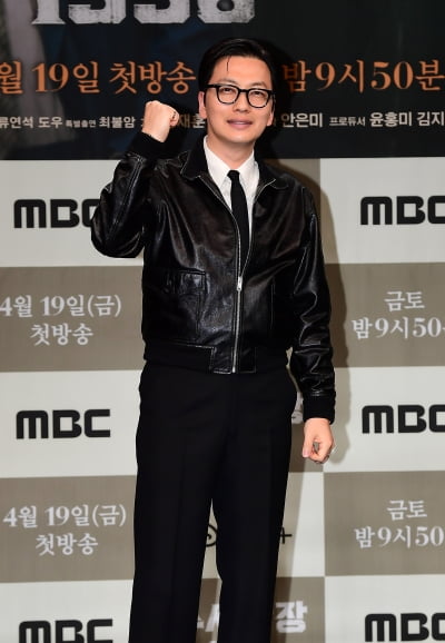 [TEN포토]이동휘 '수사반장 힘찬 파이팅'