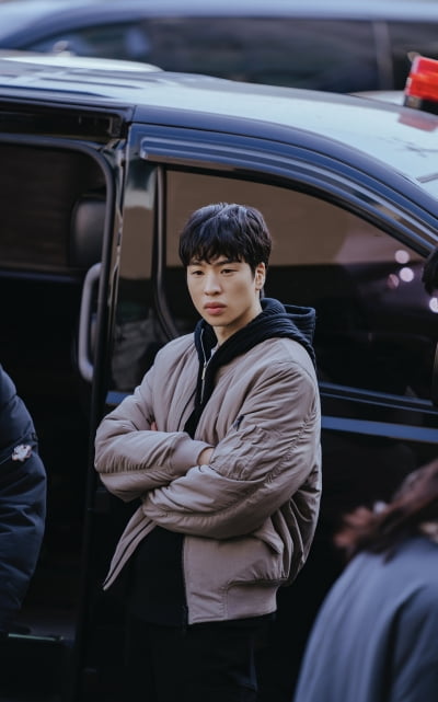 윤정훈, 강력계 형사의 카리스마