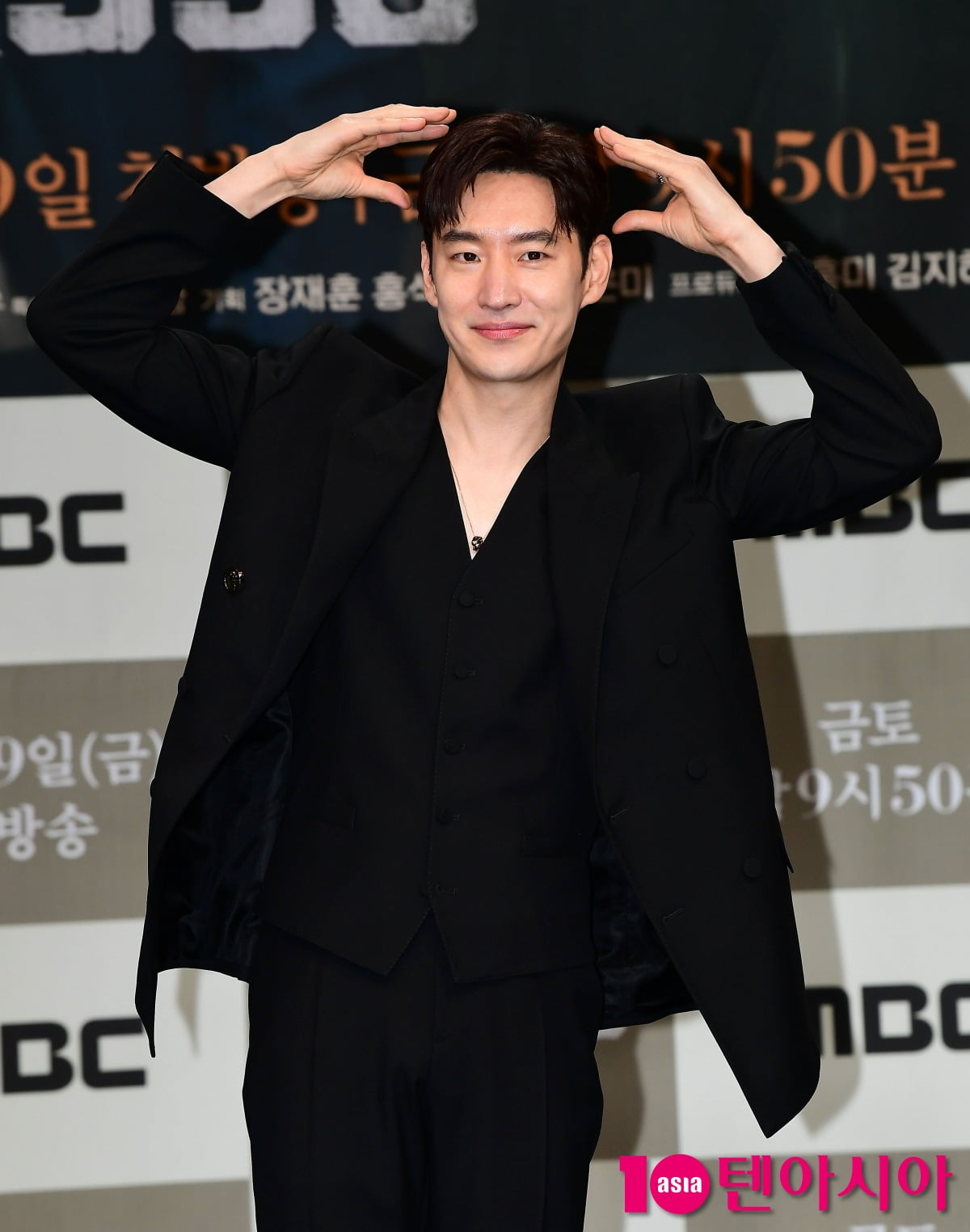 [종합] "대상 안 받겠다" 이제훈, 폭탄 선언…끈끈한 팀워크로 완성한 '수사반장 1958'