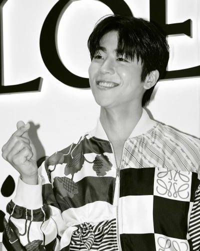 [TEN포토]채종협 '어느쪽으로 봐도 멋짐'