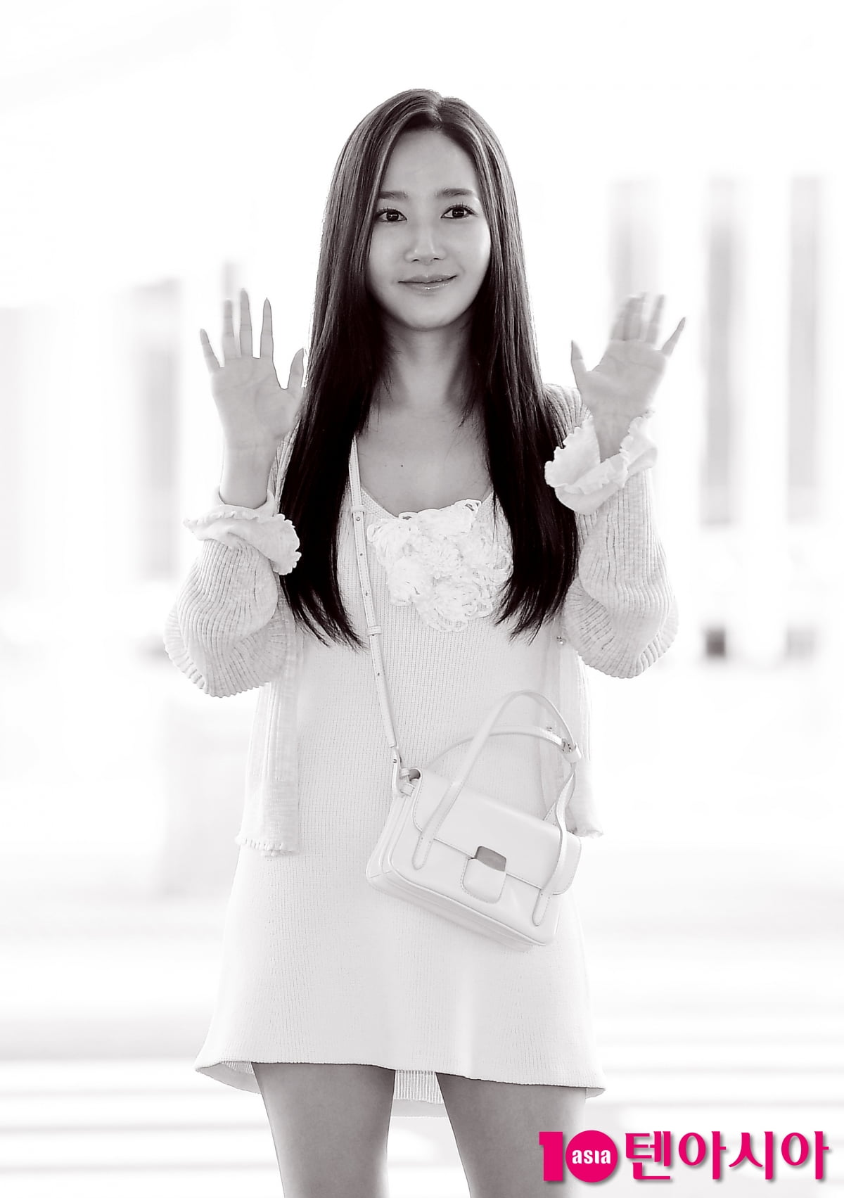 [TEN포토]박민영 '흑백 뚫고 나오는 아우라..분위기 여신'