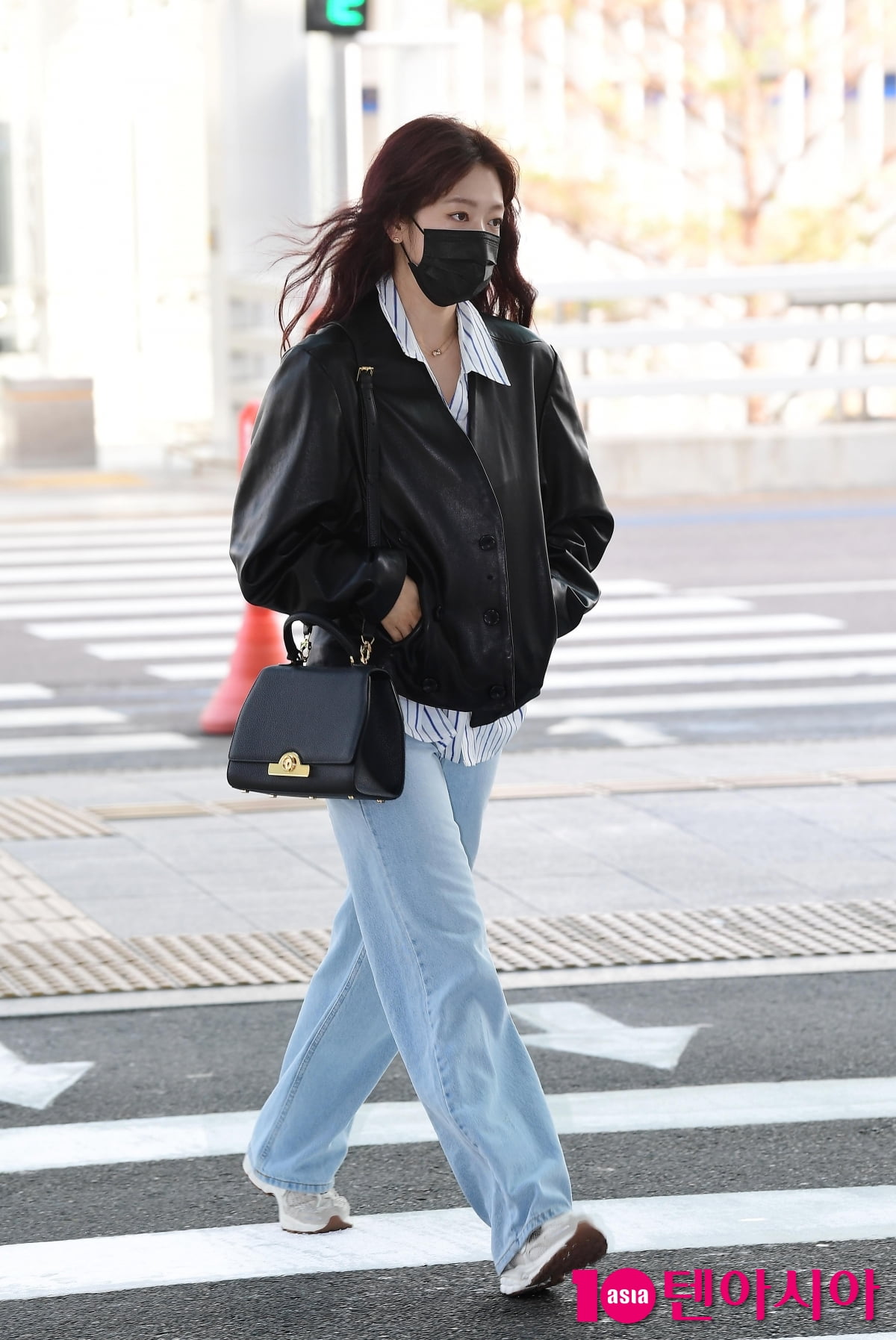 [TEN포토]박신혜 '꾸미지 않은 내추럴한 공항패션'