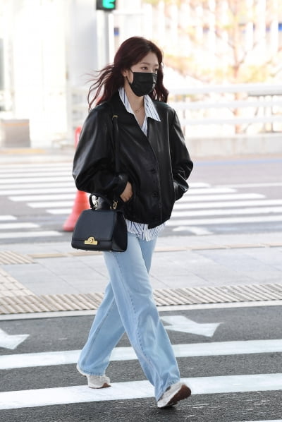 [TEN포토]박신혜 '꾸미지 않은 내추럴한 공항패션'