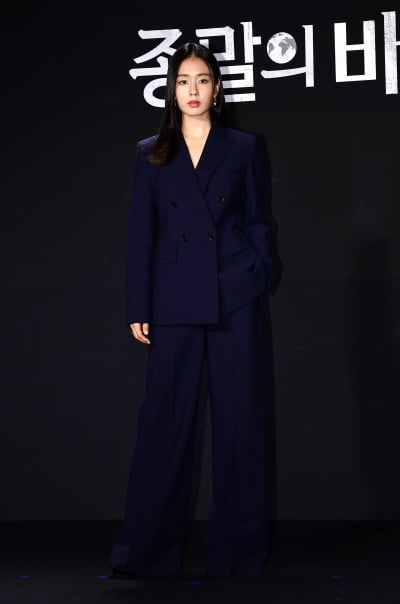 [TEN포토]안은진 '차분한 포토타임'