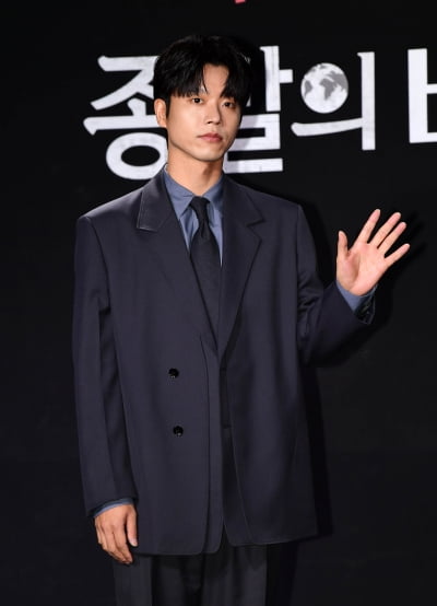 [TEN포토]전성우 '종말의 바보에서 만나요'