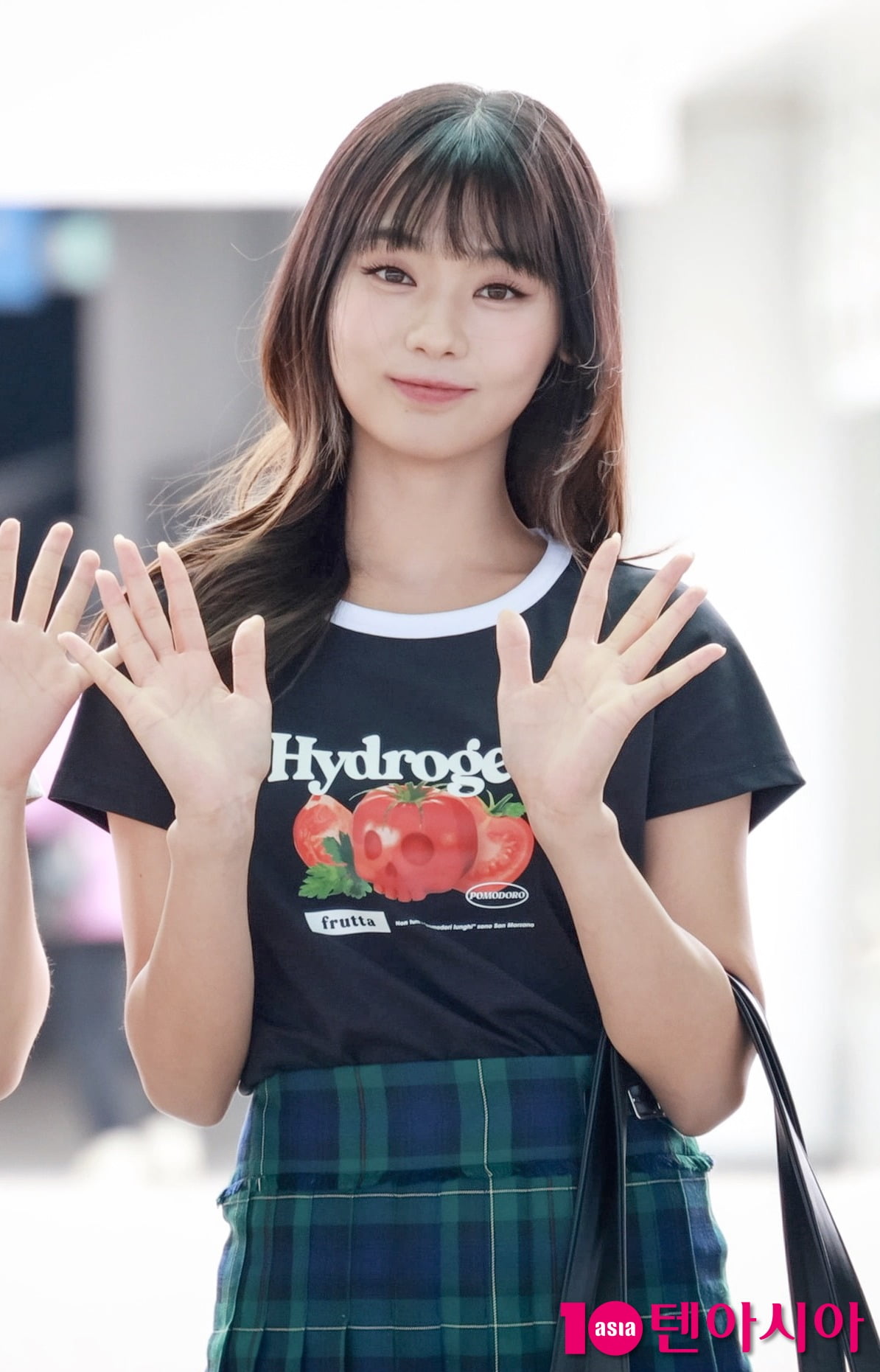 [TEN포토] 유니스 진현주 '마주치면 떨려'