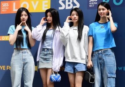 [TEN포토]아일릿 '봄바람도 질투하는 미모'