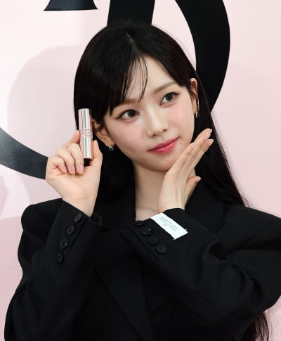[TEN포토]에스파 카리나 '러블리 아방궁'