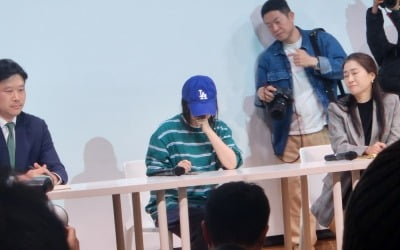 고개 숙인 민희진, 기자회견장 첫 마디는 "이야기 할 수 없다, 집중 안 돼"