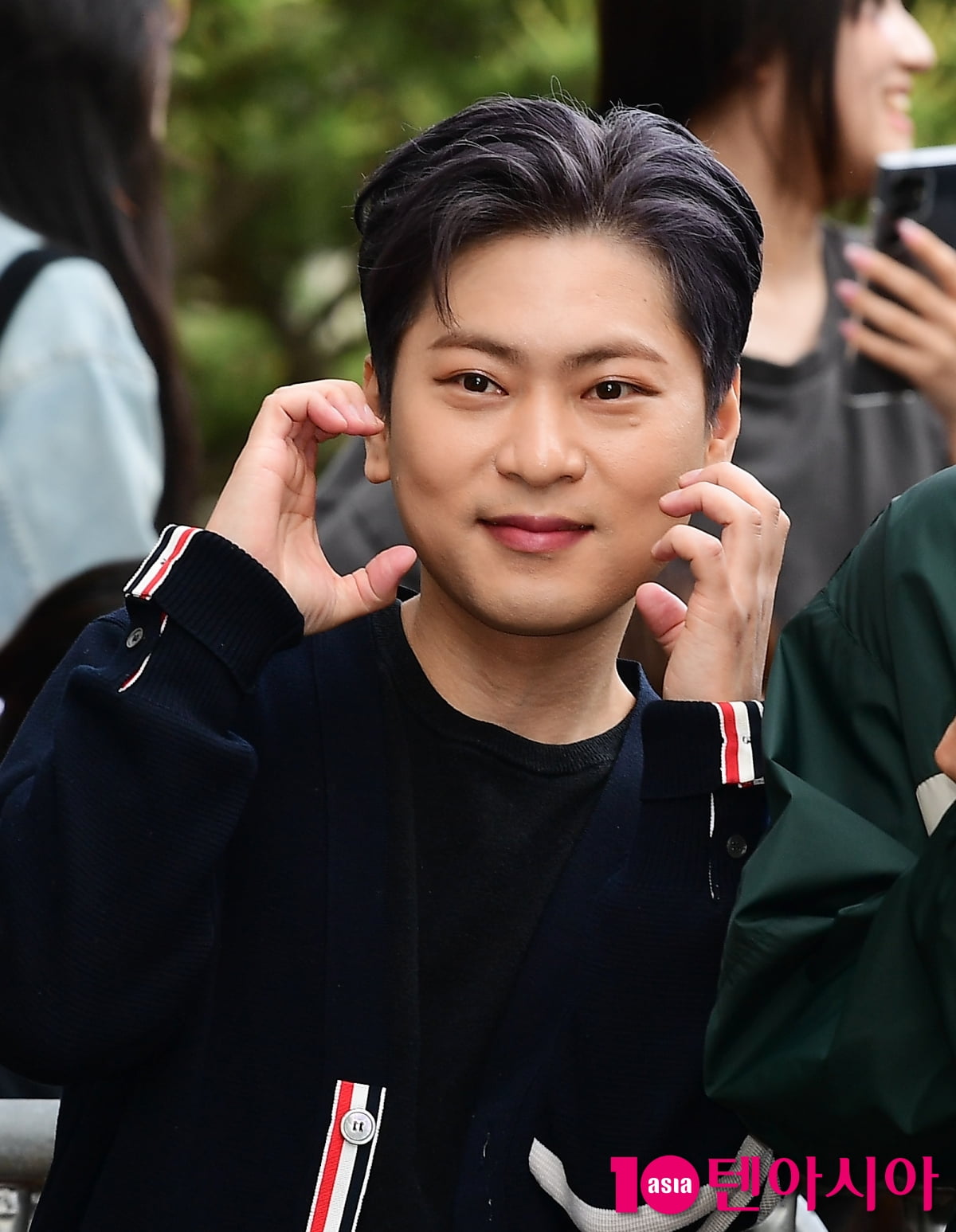 [TEN포토]라포엠 박기훈 '멋진 하트'