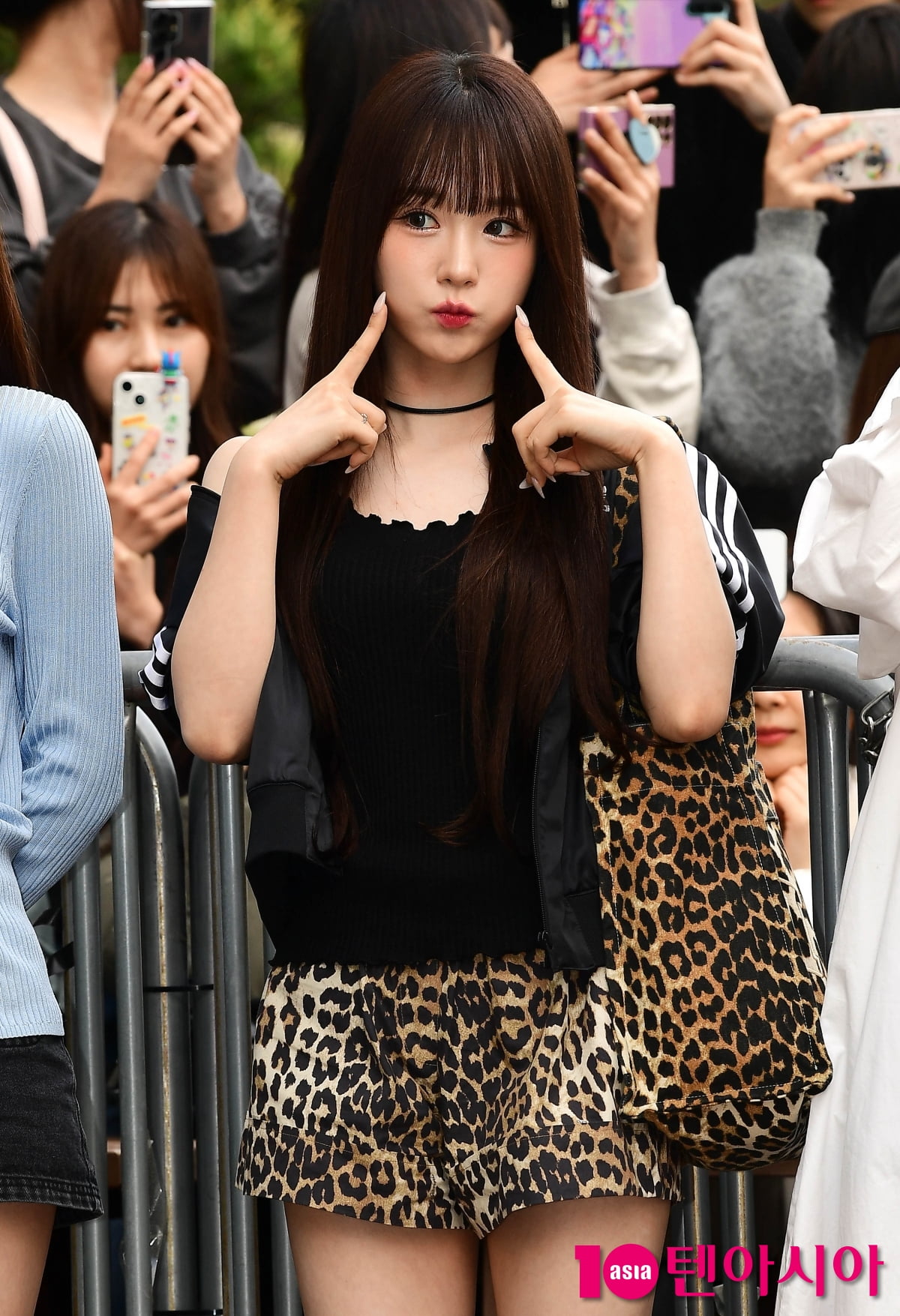 [TEN포토]우아 나나 '강렬한 호피무늬'
