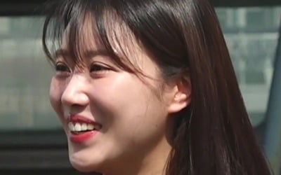 Lee Mi-joo announces dating rumors during recording