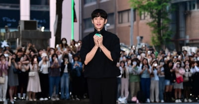 [TEN포토]김수현 '다음주 스페셜까지 기대하세요'(눈물의 여왕 종방연)