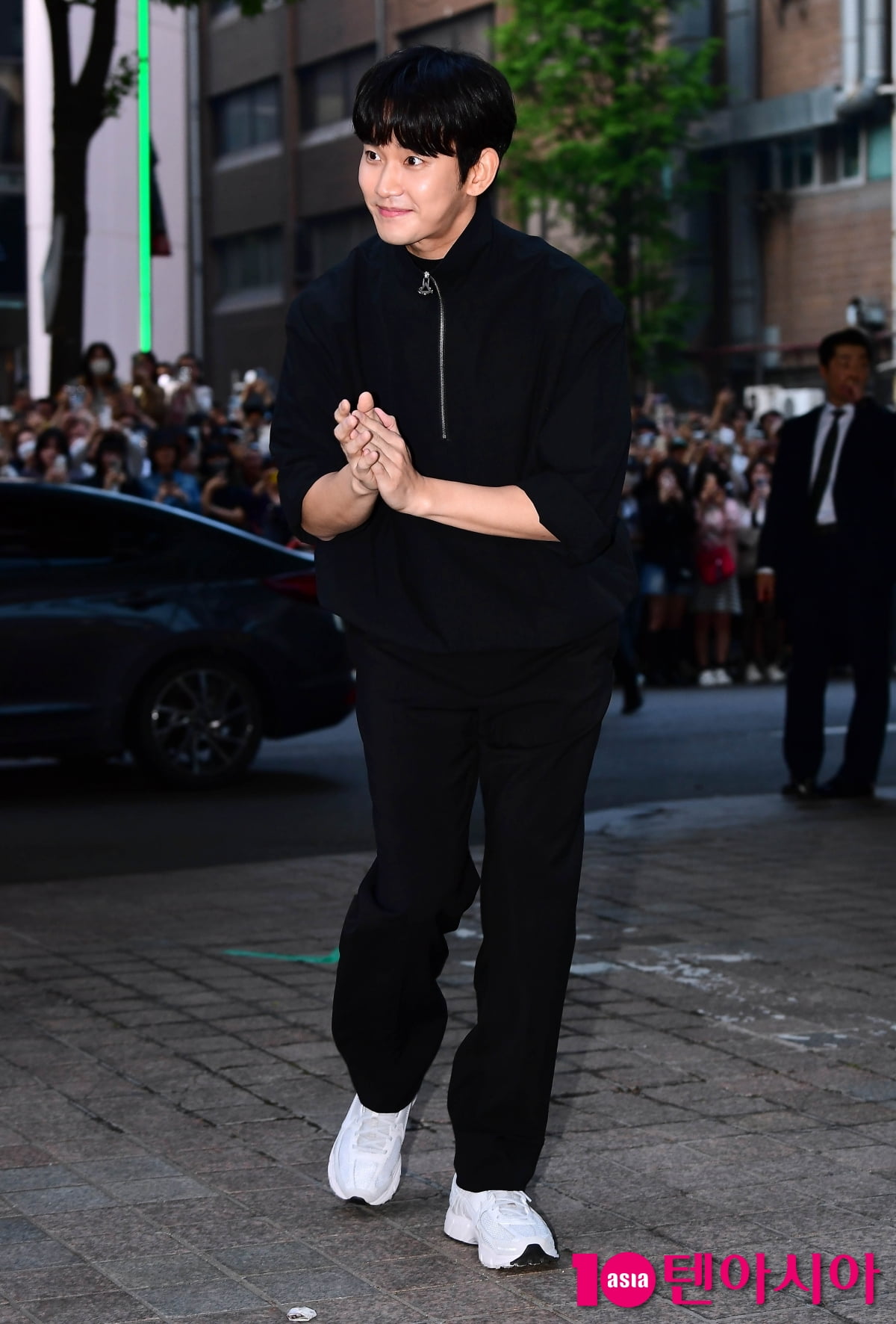김수현, 눈물 버튼 백현우...오늘은 웃었다[TEN포토+]