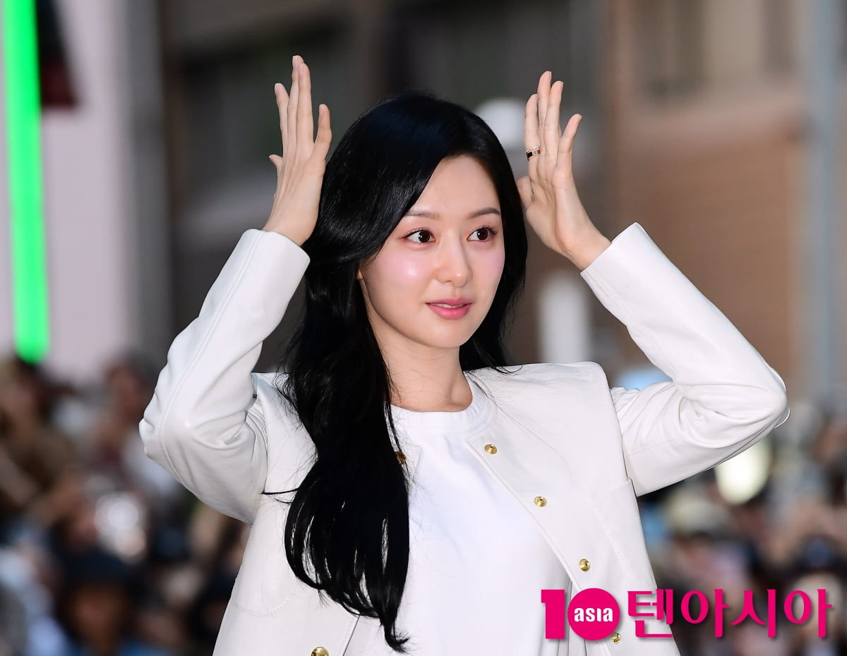 김지원, 종방연 나타난 홍해인 여의도 마비...이쁜 눈물의 여왕[TEN포토+]