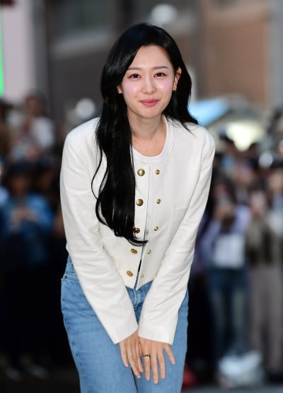 [TEN포토]김지원 "아이고야 이게 무슨 일입니까?"(눈물의 여왕 종방연)
