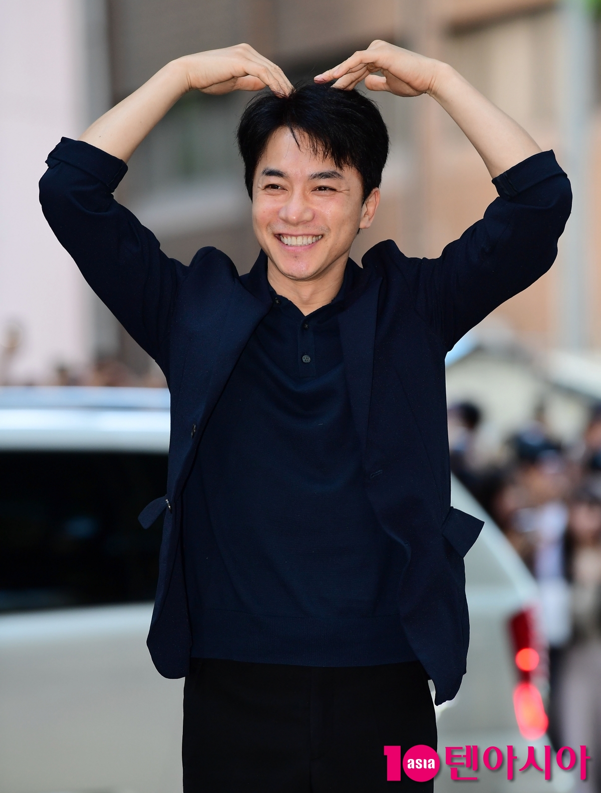 [TEN포토]김영민 '용두리의 오은영 하트'(눈물의 여왕 종방연)