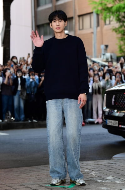 [TEN포토]박성훈 '샤프한 종방연 패션'(눈물의 여왕 종방연)
