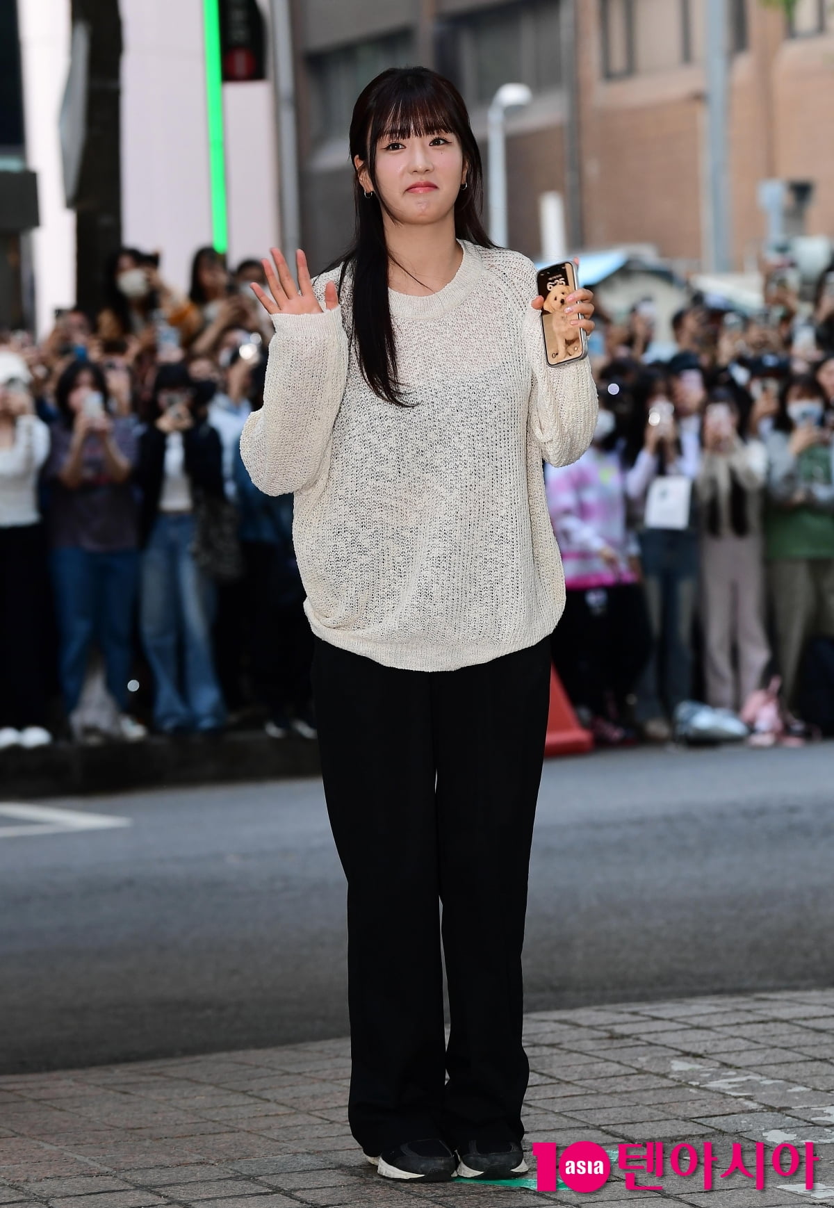 [TEN포토]윤보미 '무사히 귀국 했어요'(눈물의 여왕 종방연)