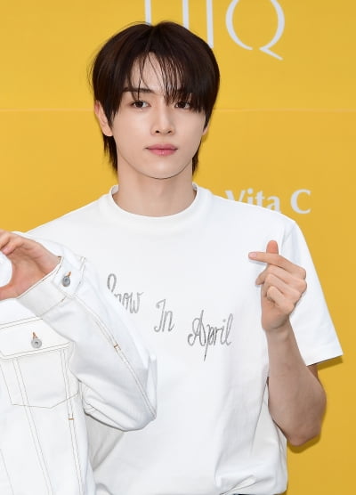 [TEN포토]라이즈 성찬 '왕자님 비주얼'