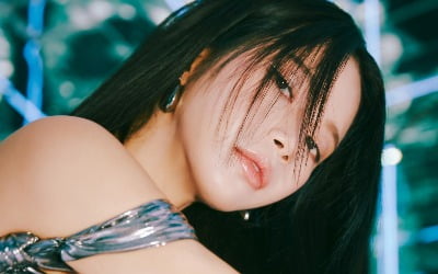 '데뷔 10년' 솔라 "마마무 성과 값지다, 이젠 솔로로 입지 다지고파" [인터뷰②]