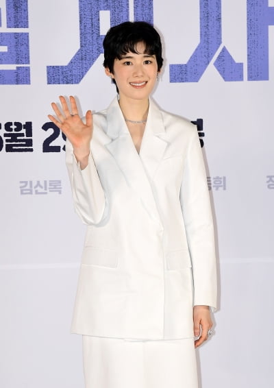 [TEN포토]정은채 '김충재와 열애 인정 후 첫 공식석상'