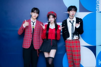 아이브 이서, 인기가요 MC 신고식 성공적…"역사상 최연소 MC들"