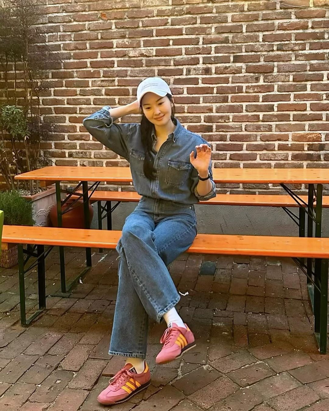 '전진♥' 류이서, 유부녀 중 '청청 패션' 소화력 1등일 듯…땋은 머리 '소녀미'