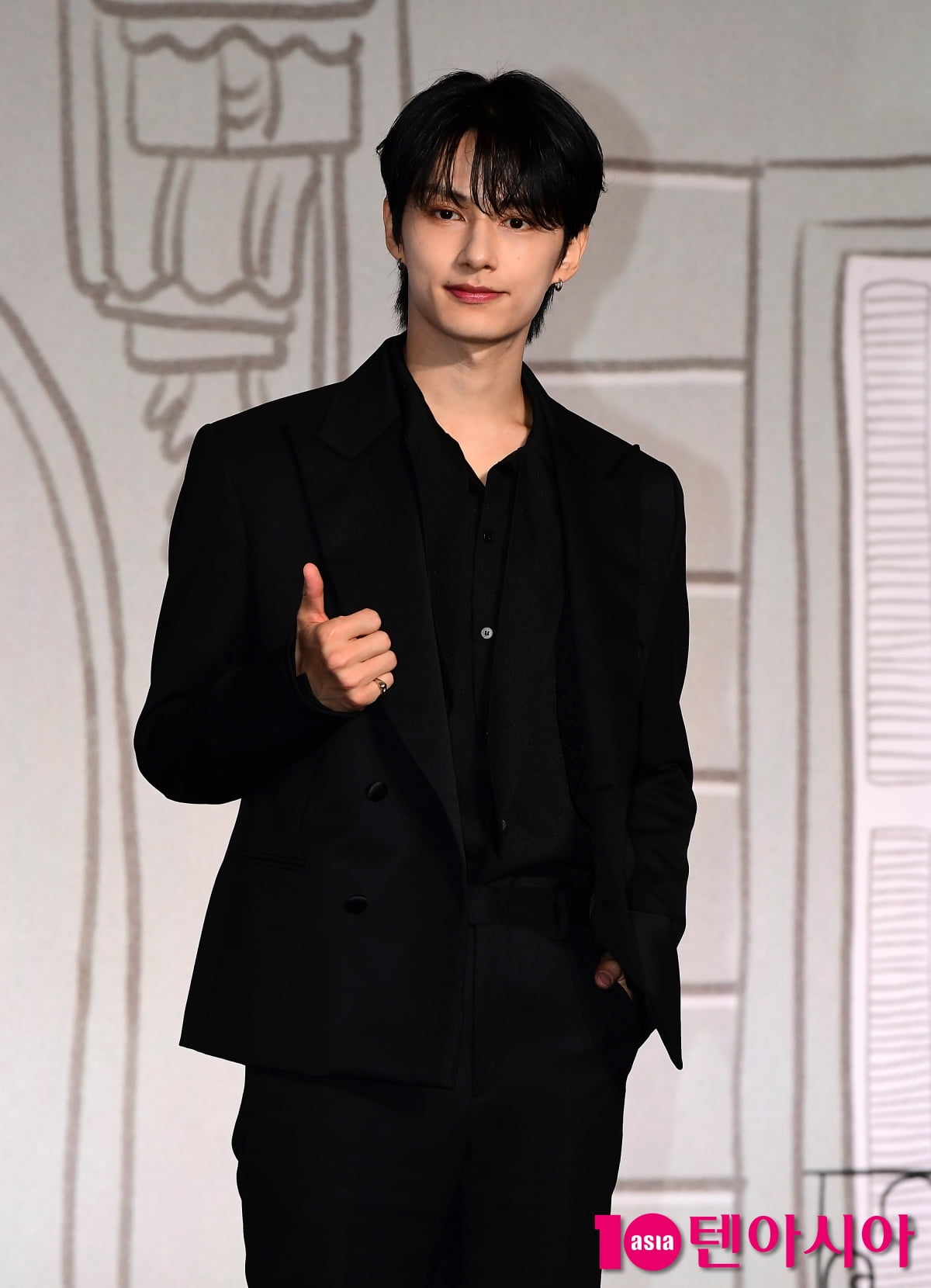 [TEN포토]세븐틴 준 '우리 친해요'