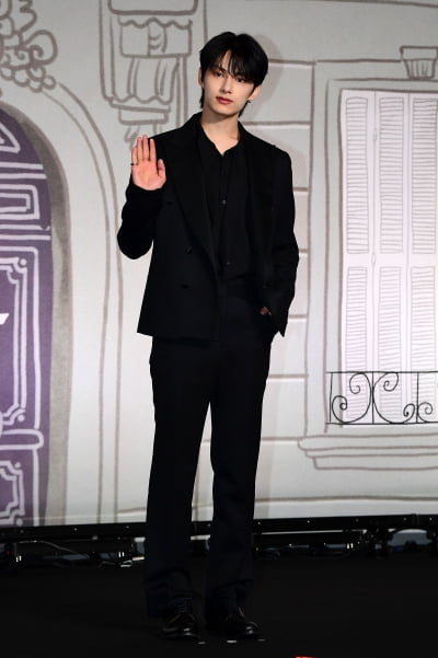 [TEN포토]세븐틴 준 '우수에 젖은 눈망울'