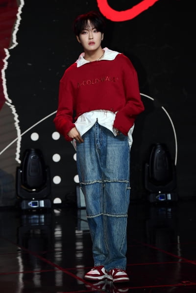 [TEN포토]더킹덤 루이 '촉촉한 눈빛'