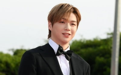 Kang Daniel's side "Major shareholder forged 10 billion won worth of serpentine"