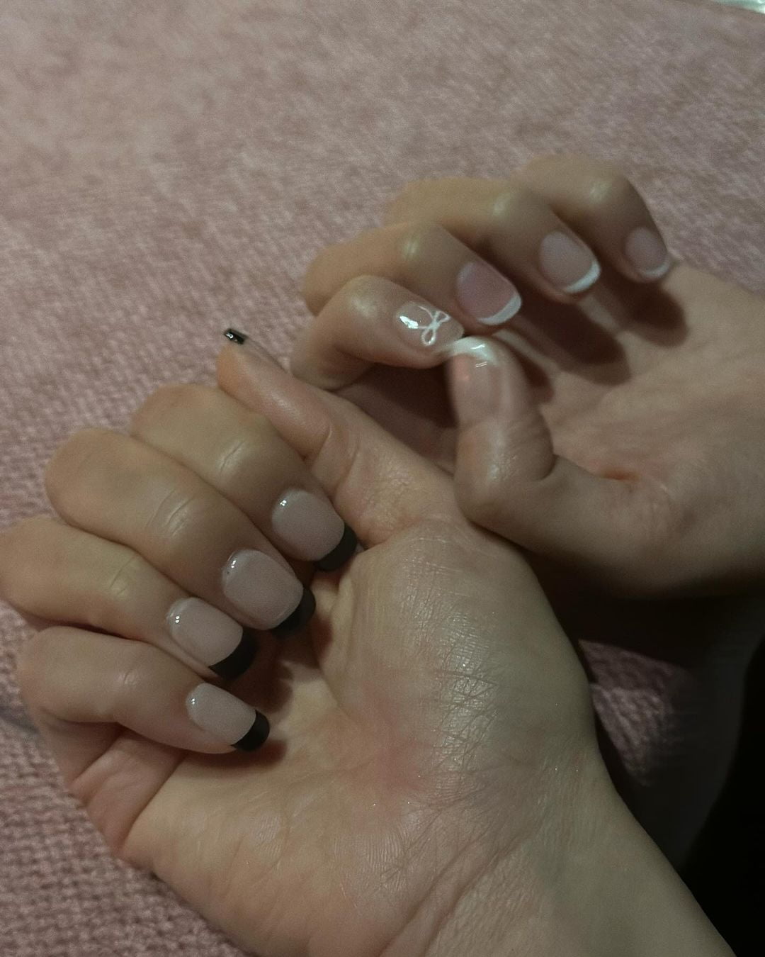 배두나, 16살 나이 차 극복한 의외의 친분 공개…블랙핑크 콘서트 방문→커플 네일까지