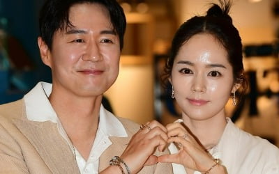 한가인, 팔찌 하나에 5460만원…♥연정훈과 명품 커플템 자랑