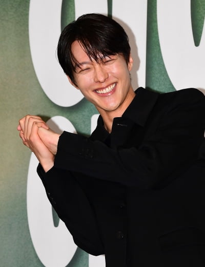 [TEN포토]장기용 '3년만에 복귀작 기대하세요'