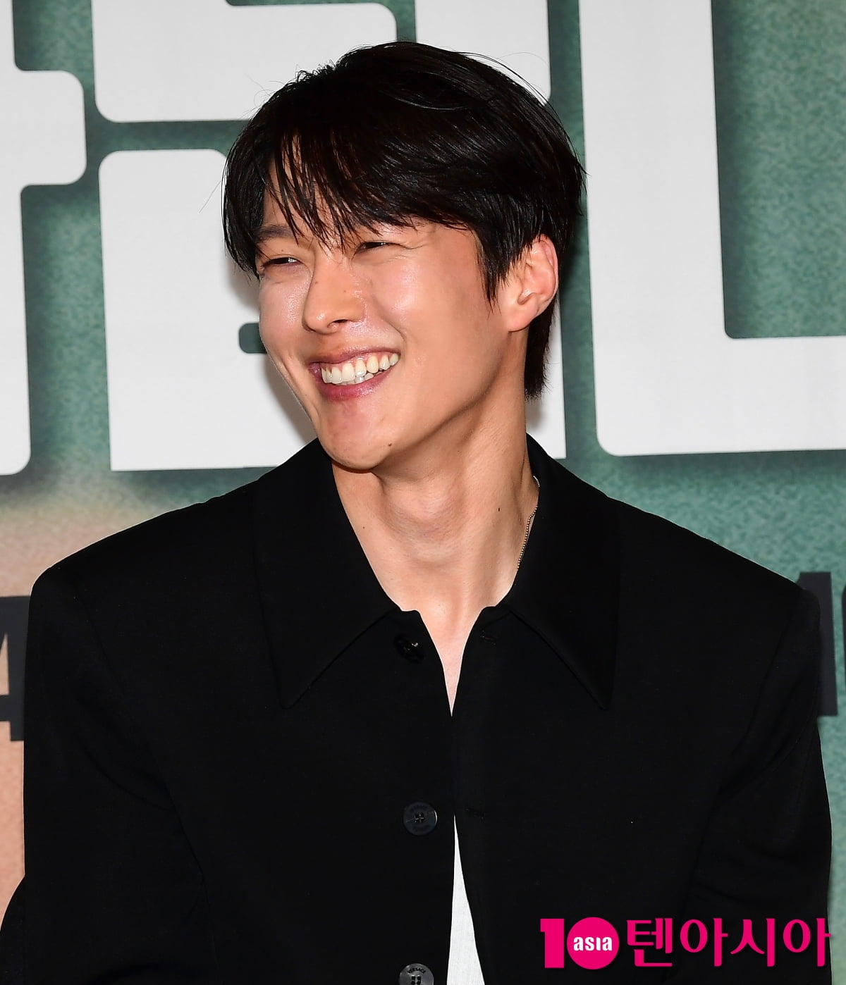 [TEN포토]장기용 '이 미소에 빠져든다'