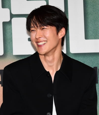[TEN포토]장기용 '이 미소에 빠져든다'
