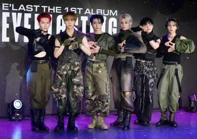 [TEN포토]엘라스트 '첫 정규앨범 '에버레스팅'으로 컴백'