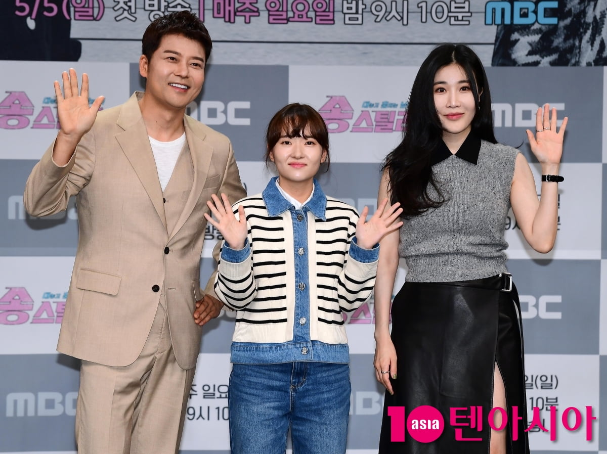 [TEN포토]전현무-이해리-장하린PD '신개념 프로그램 기대하세요'