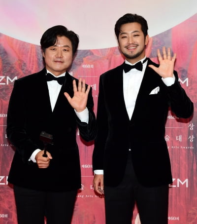[TEN포토]나영석-침착맨 '작심하고 꾸민 유튜버들'
