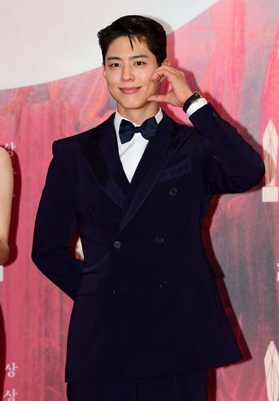 [TEN포토]박보검 '심쿵 눈맞춤'