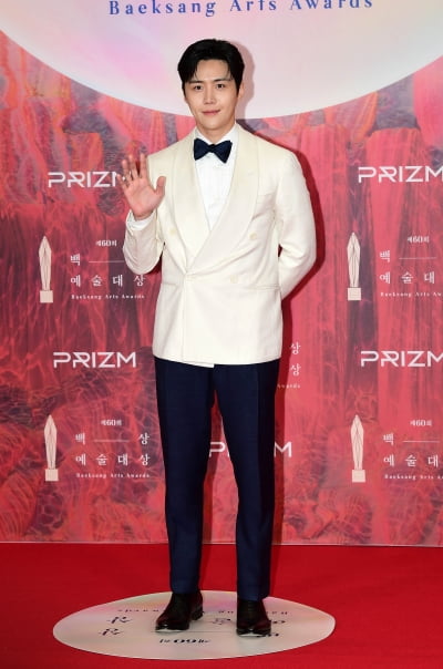 [TEN포토]김선호 '찬란한 비주얼'