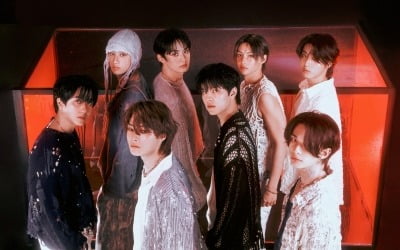 "점프해 봐, 아리가또"…스트레이 키즈, '멧 갈라'서 인종차별 'K팝 팬 분노'[TEN이슈]