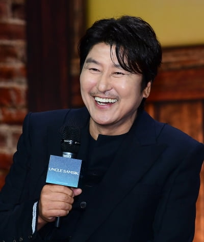 [TEN포토]송강호 '35년만에 첫 드라마...긴장되고 설레임'